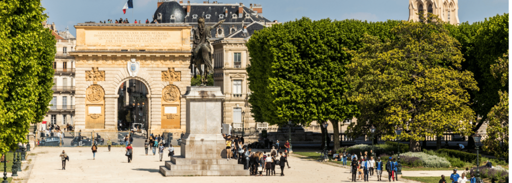 Quels sont les principaux monuments à visiter à Montpellier HELLO